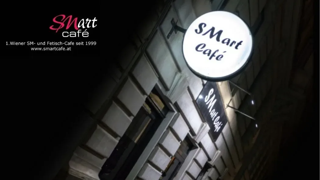 Verführt im SMart Café: Eine Nacht in Wien